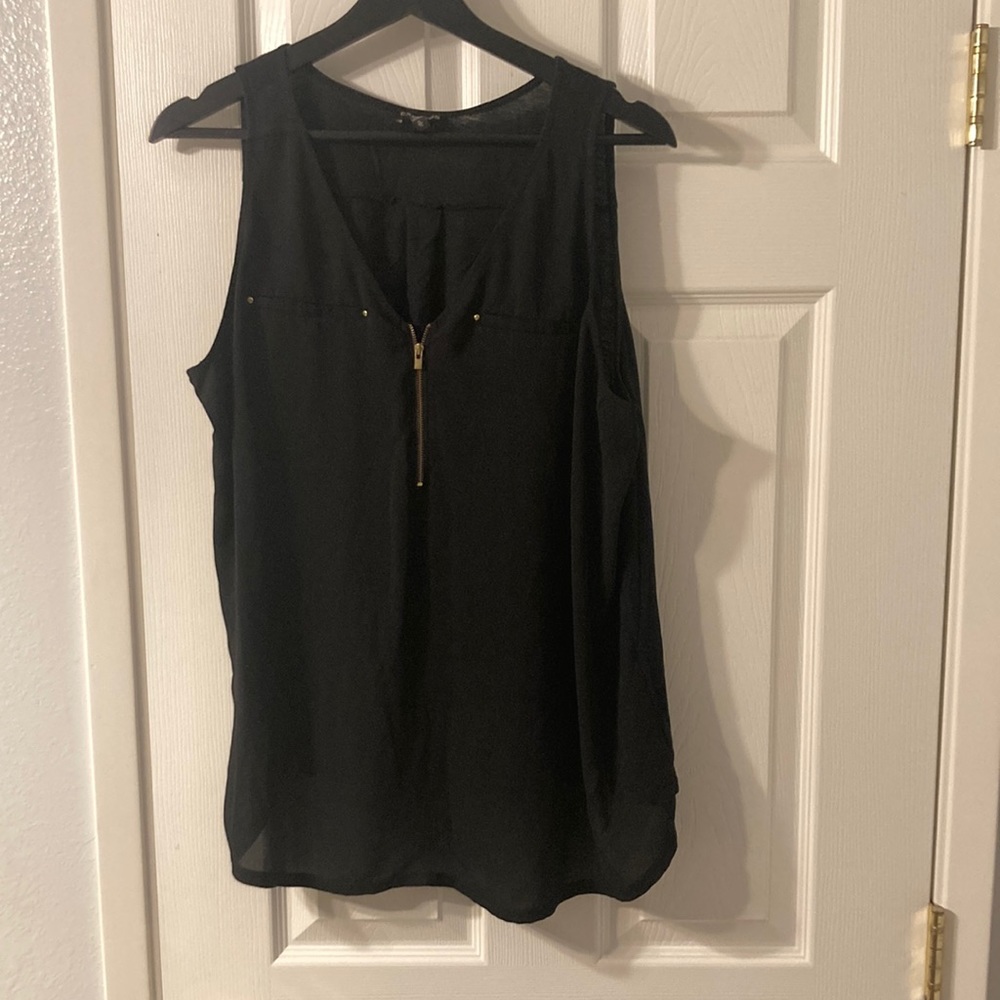 Black Sleeveless Express Blouse